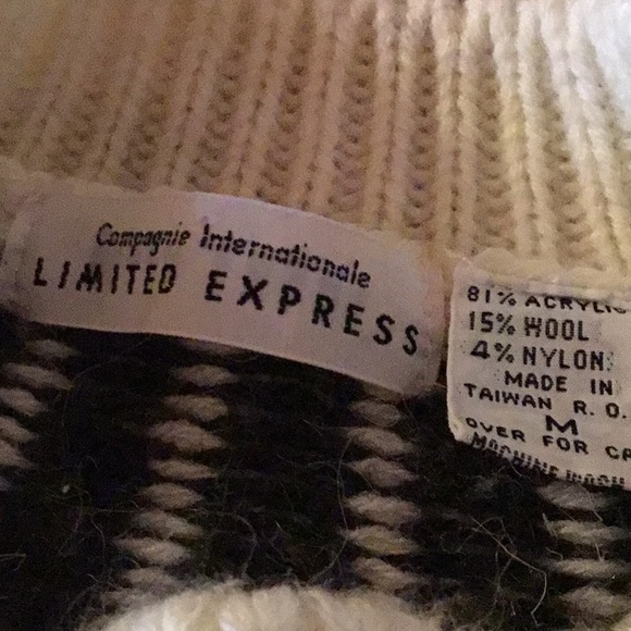 Limited Express Woman’s Gray Wool Pullover Sweater - Picture 13 of 13